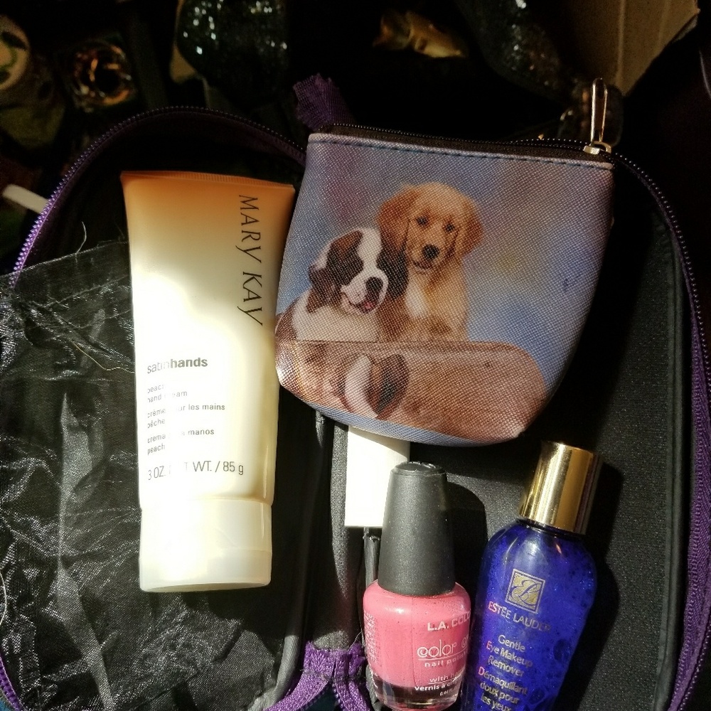 Cosmetic dog lot
